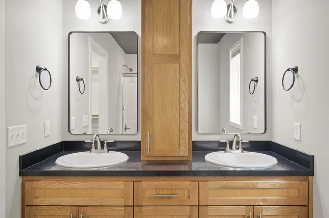 $499,900 | 1752 209th Avenue Northeast, East Bethel, MN 55011