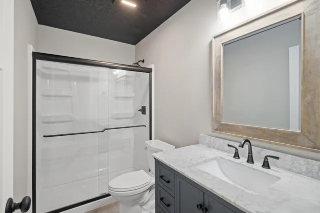 $499,900 | 1752 209th Avenue Northeast, East Bethel, MN 55011