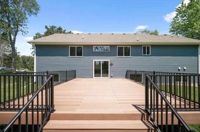 $499,900 | 1752 209th Avenue Northeast, East Bethel, MN 55011