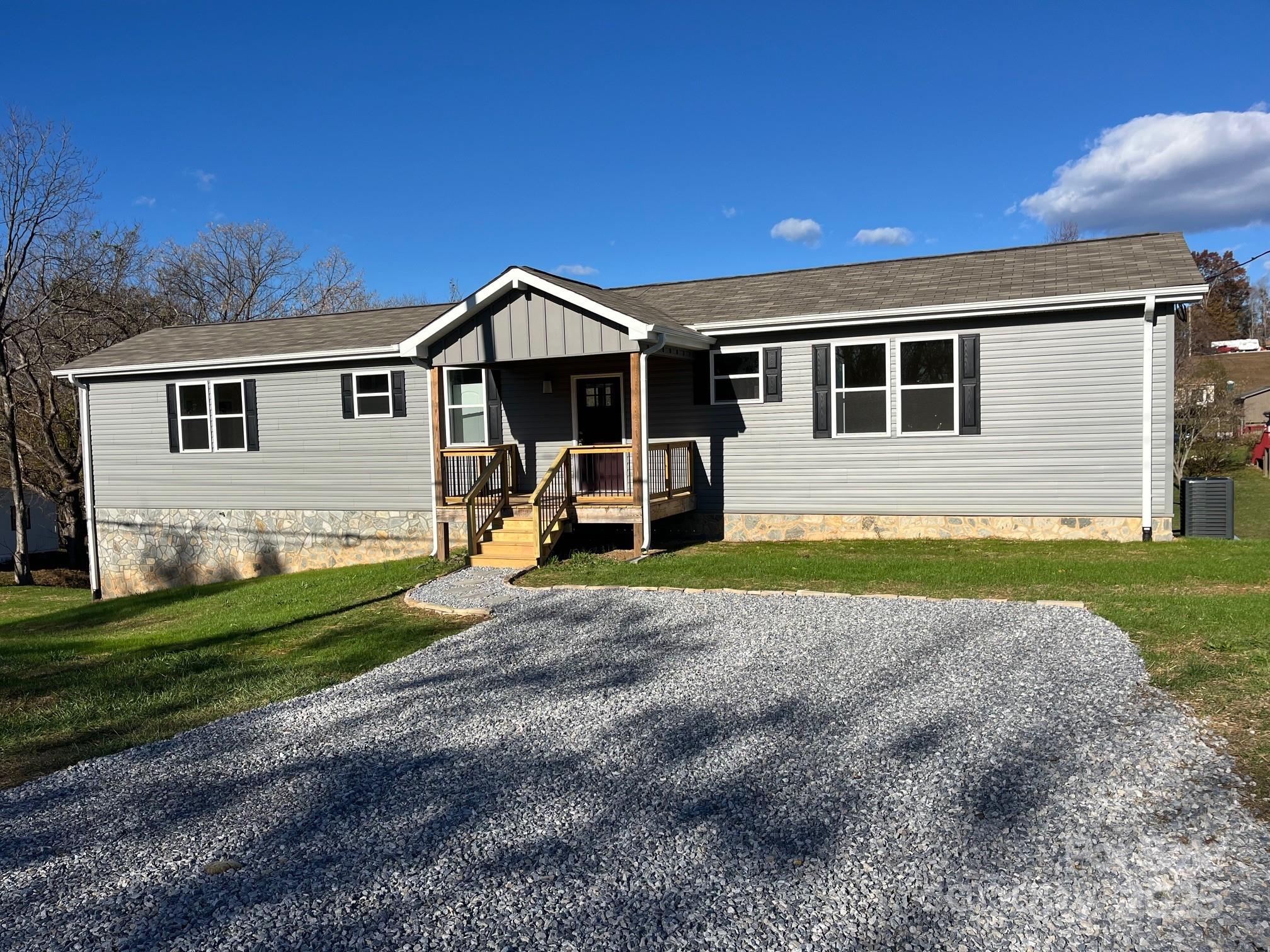 353 Morehead Road Marion, NC 28752 - Photo 1 of 41 Gallery Image 1
