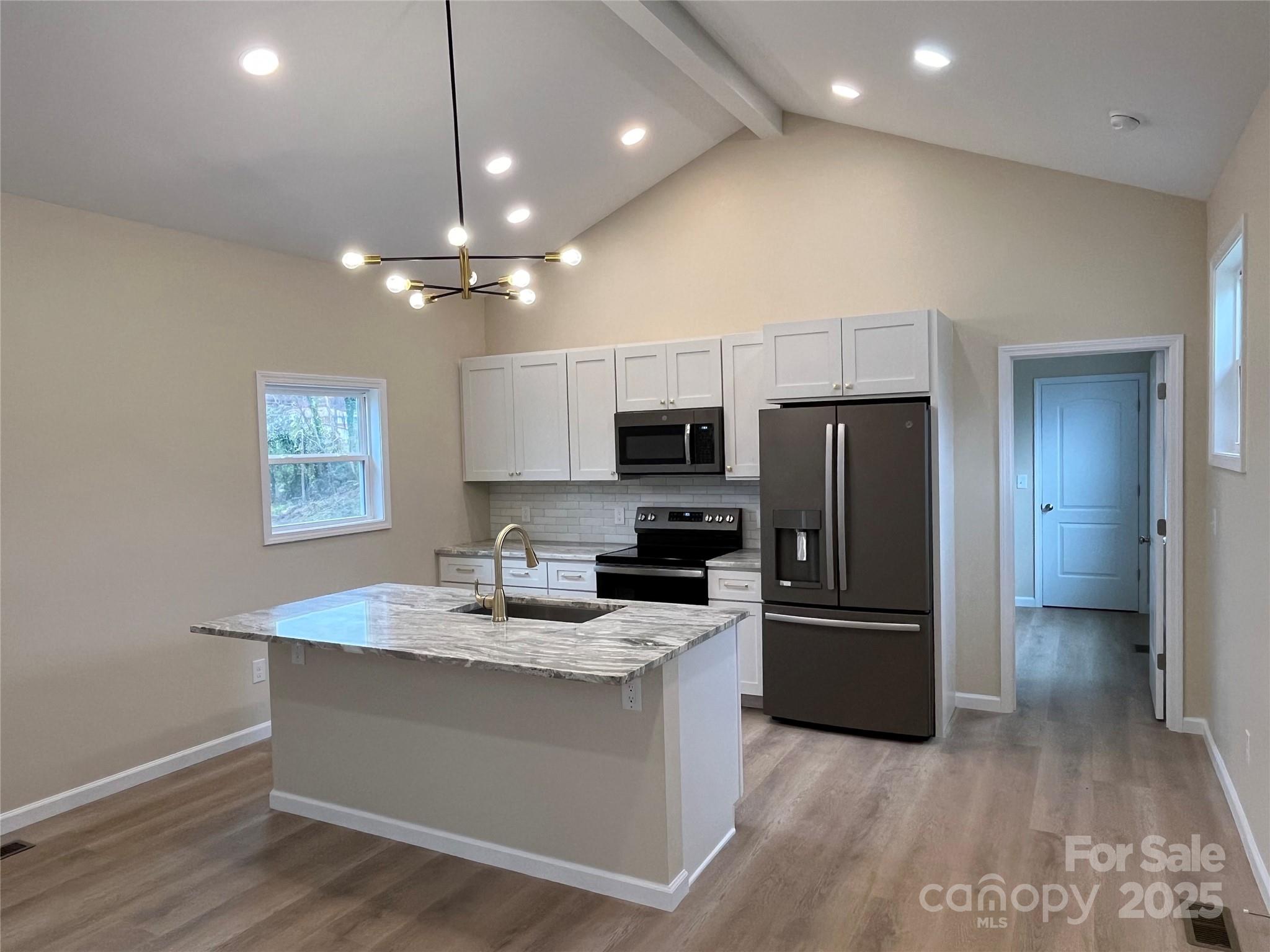 353 Morehead Road Marion, NC 28752 - Photo 3 of 41 Gallery Image 3