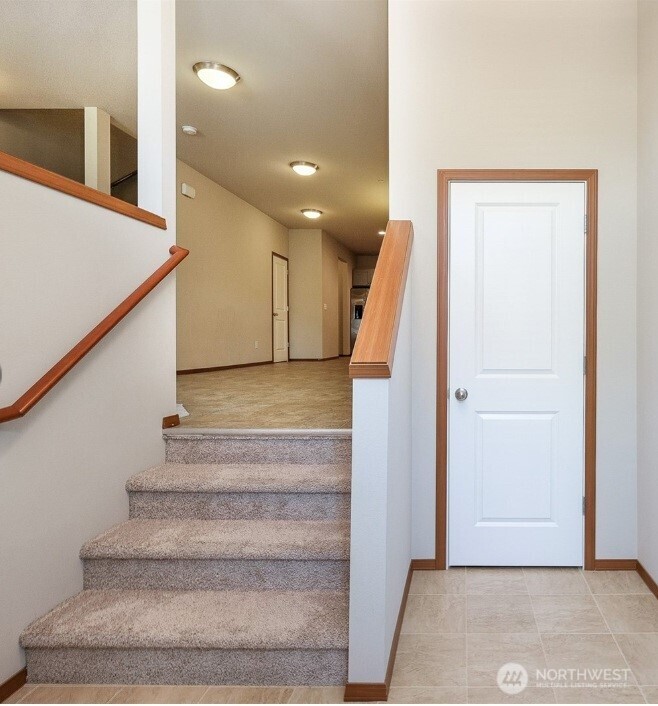 2425 Schley Boulevard Bremerton, WA 98310 - Photo 4 of 23