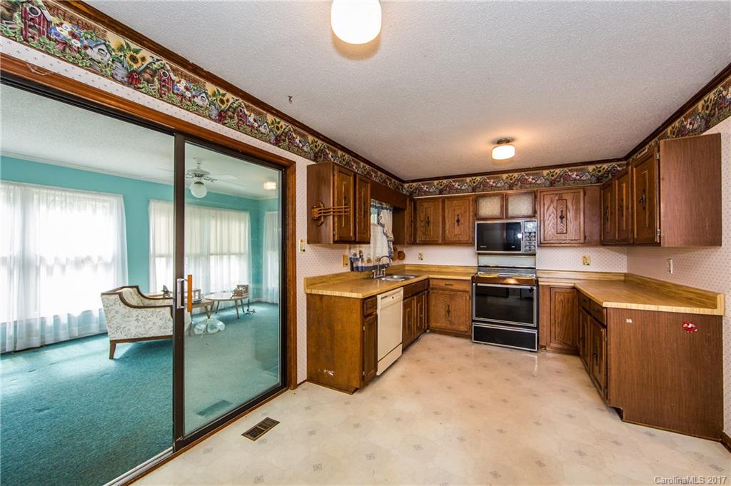 2656 State Rd S-46-1474 Clover, SC 29710 - Photo 6 of 24 Gallery Image 6