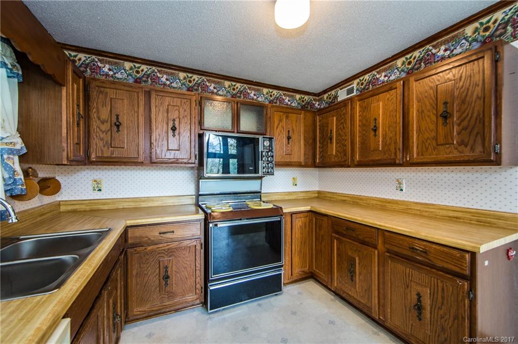 2656 State Rd S-46-1474 Clover, SC 29710 - Photo 7 of 24 Gallery Image 7