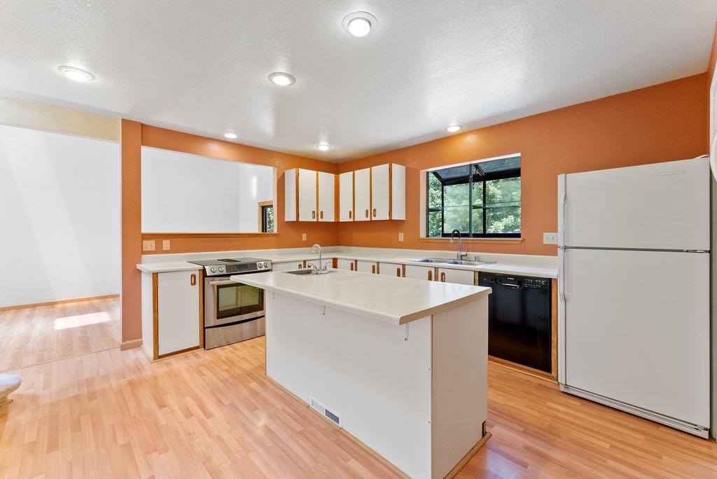 340 Summit Road Watsonville, CA 95076 - Photo 6 of 41 Gallery Image 6