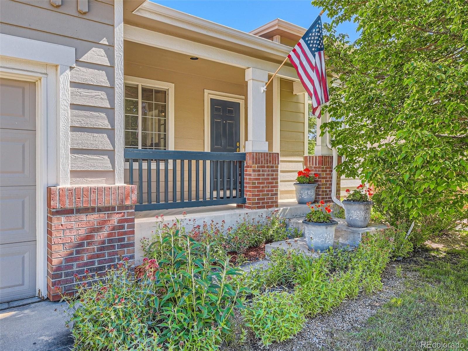 9885 Merimbula Street Highlands Ranch, CO 80130 - Photo 3 of 25 Gallery Image 3