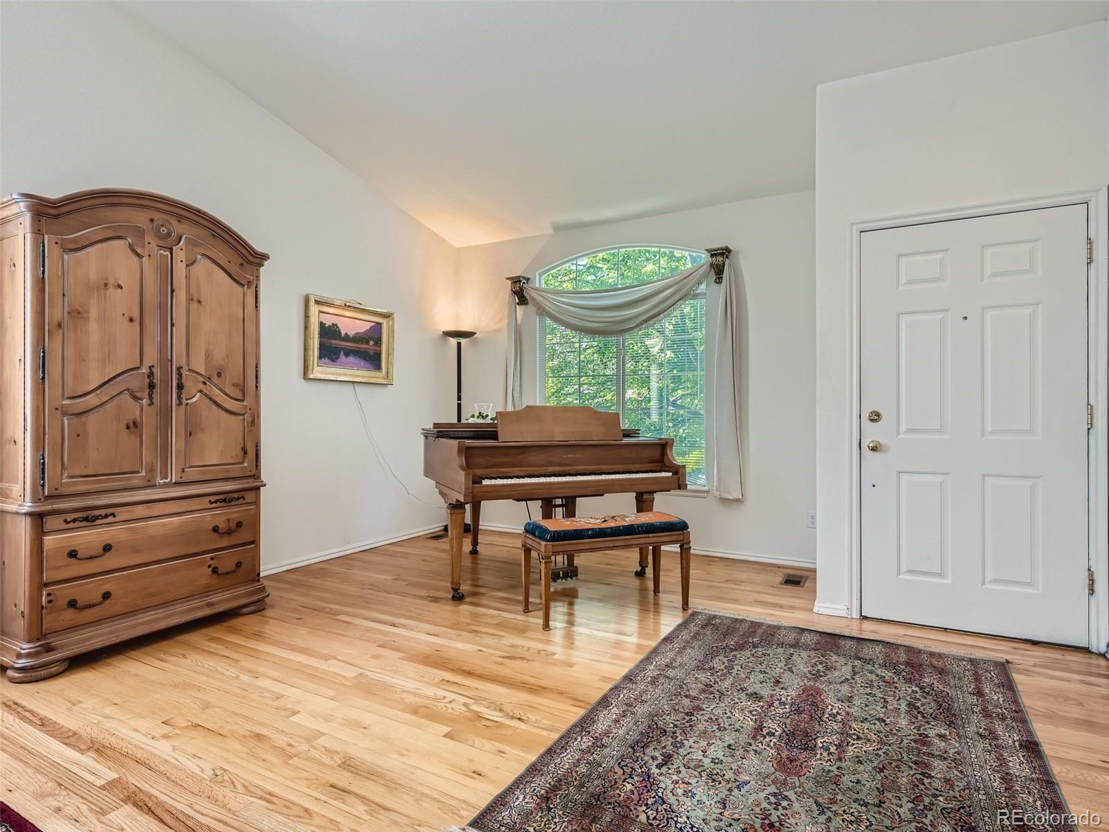 9885 Merimbula Street Highlands Ranch, CO 80130 - Photo 6 of 25 Gallery Image 6