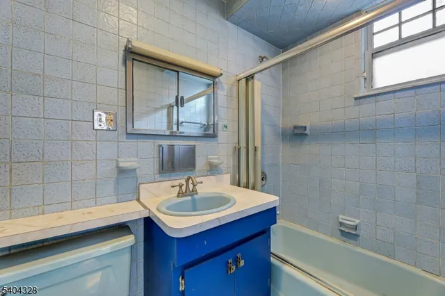 $1,500,000 | 16 North Mountain Avenue, Montclair, NJ 07042