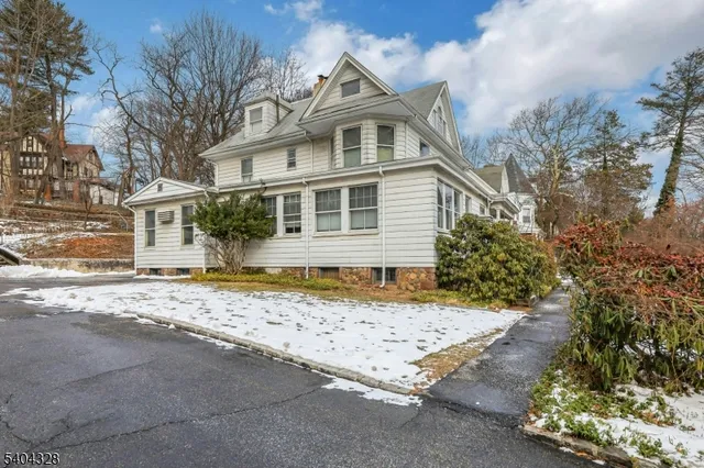 $1,500,000 | 16 North Mountain Avenue, Montclair, NJ 07042