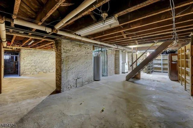 $1,500,000 | 16 North Mountain Avenue, Montclair, NJ 07042