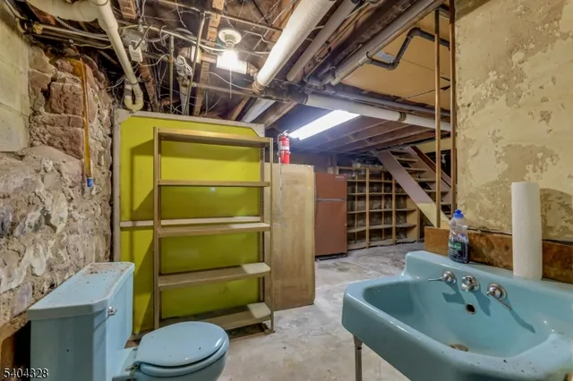 $1,500,000 | 16 North Mountain Avenue, Montclair, NJ 07042