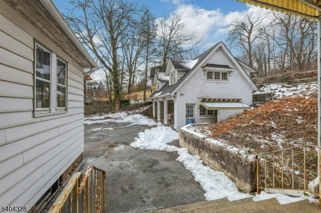 $1,500,000 | 16 North Mountain Avenue, Montclair, NJ 07042