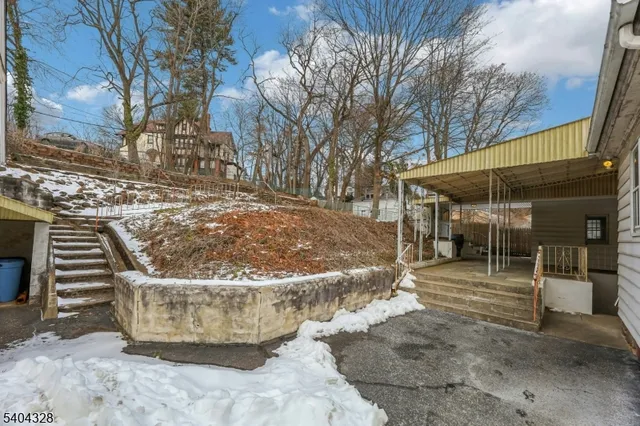 $1,500,000 | 16 North Mountain Avenue, Montclair, NJ 07042