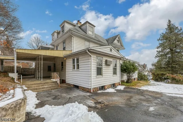 $1,500,000 | 16 North Mountain Avenue, Montclair, NJ 07042