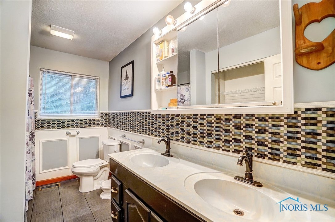 4950 Waterville Swanton Road Swanton, OH 43558 - Photo 24 of 38 Gallery Image 24