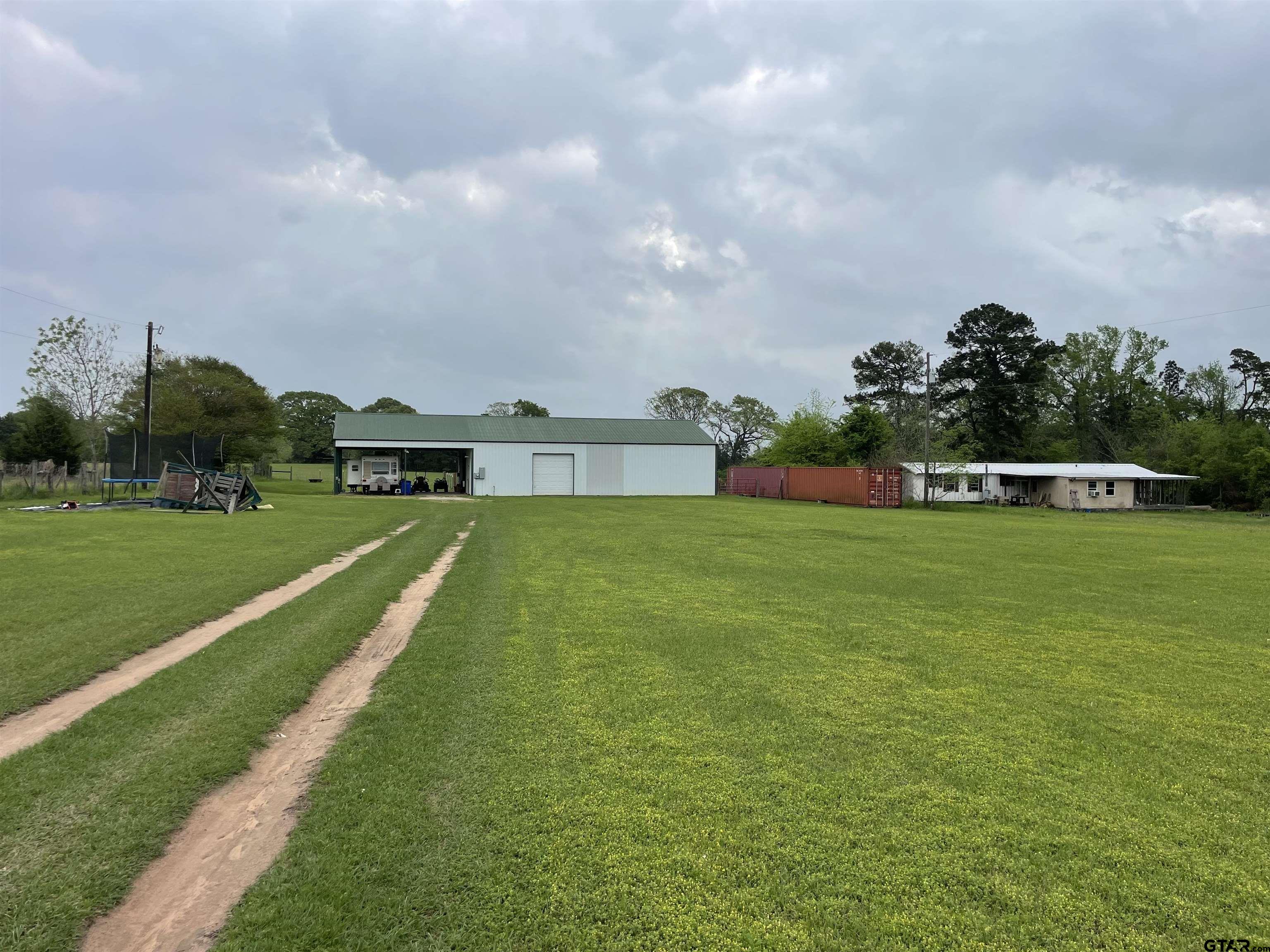 677 South Chandler Street Rusk, TX 75785 - Photo 2 of 16 a view of a garden with houses