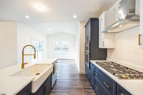 $714,900 | 18 Ravenwood Drive North, Cape May Court House, NJ 08210