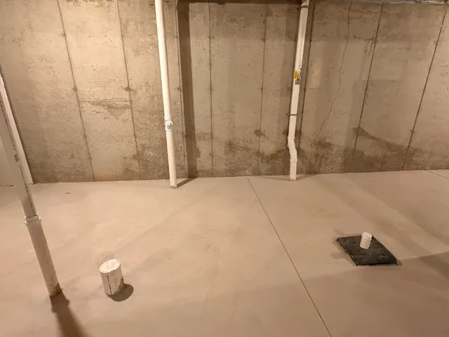 $315,000 | 1041 Mcnish Court, Sheboygan Falls, WI 53085