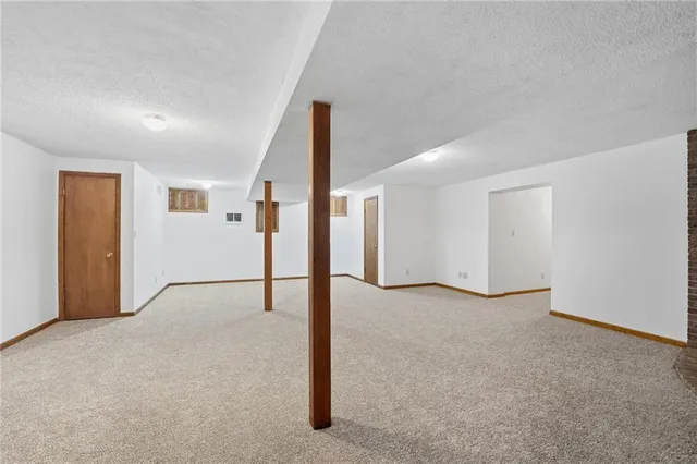 $525,000 | 13512 East 198th Street, Peculiar, MO 64078