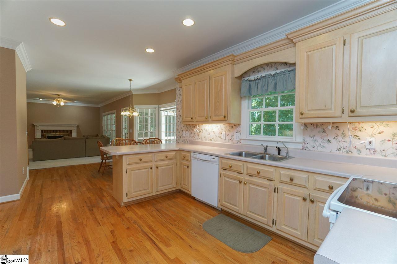 216 Quail Ridge Drive Simpsonville, SC 29680 - Photo 12 of 36 Gallery Image 12