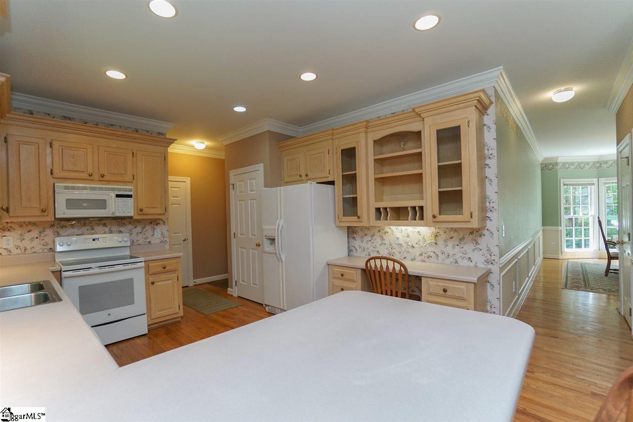 216 Quail Ridge Drive Simpsonville, SC 29680 - Photo 9 of 36 Gallery Image 9