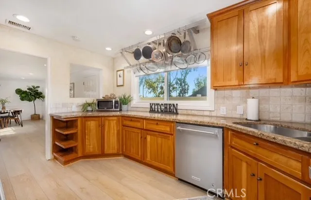 $1,749,000 | 215-215 Marine Avenue, Newport Beach, CA 92662