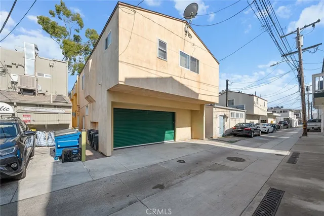 $1,749,000 | 215-215 Marine Avenue, Newport Beach, CA 92662