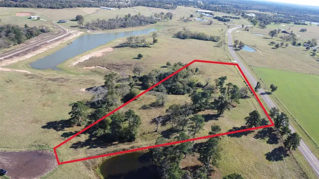 a view of a outdoor space