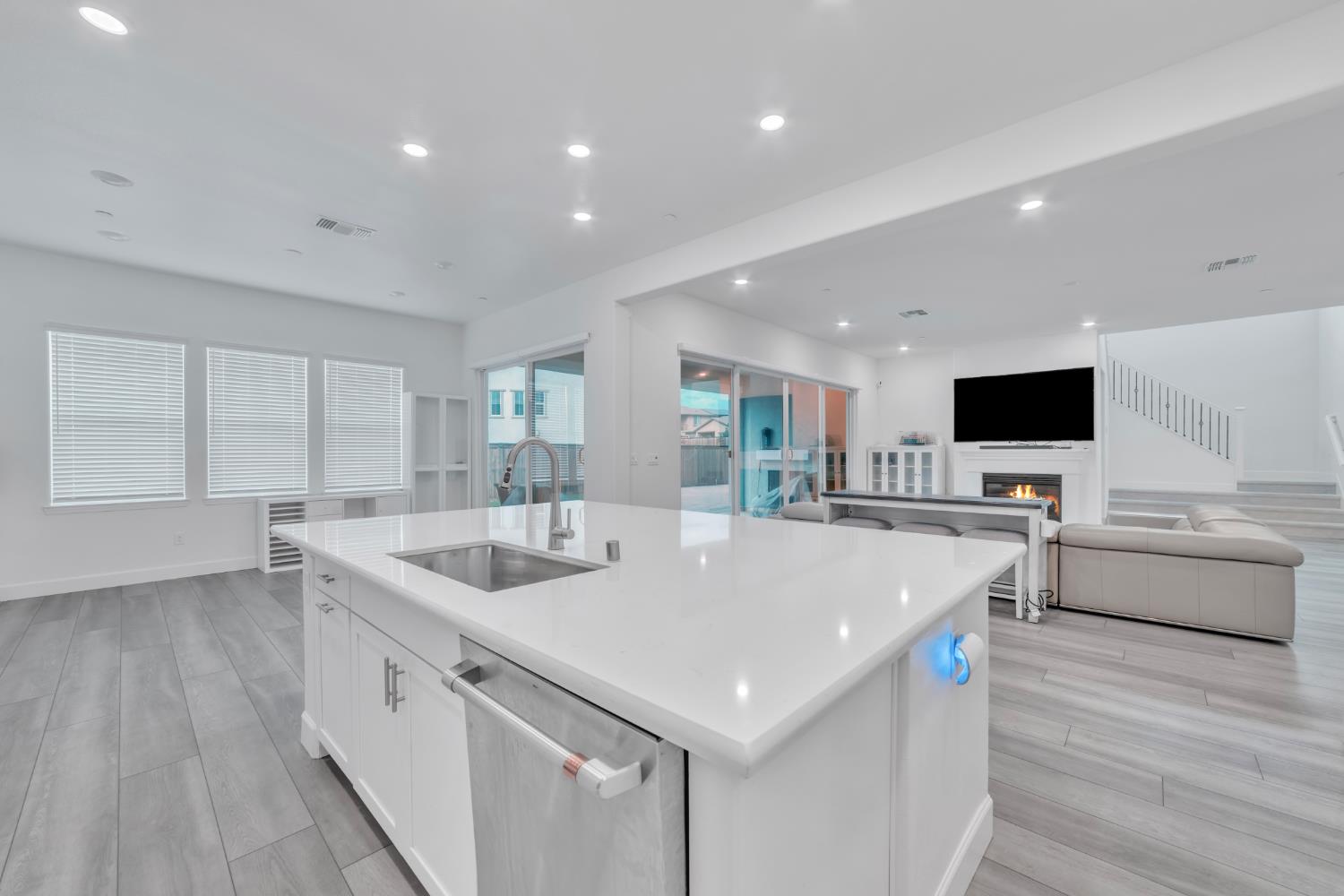 3406 Loggerhead Circle Folsom, CA 95630 - Photo 19 of 58