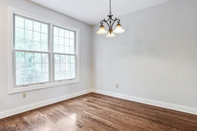 $3,900 | 20 Bloomfield Avenue, Essex Fells, NJ 07021