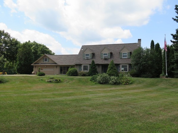 25 Paxton Road Spencer, MA 01562 - Photo 1 of 29 Gallery Image 1