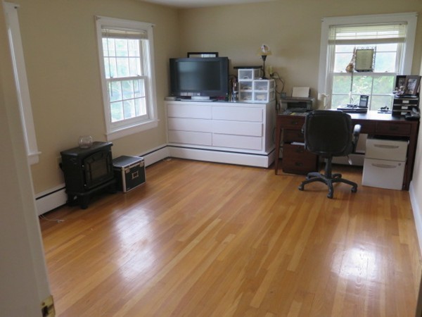 25 Paxton Road Spencer, MA 01562 - Photo 18 of 29 Gallery Image 18