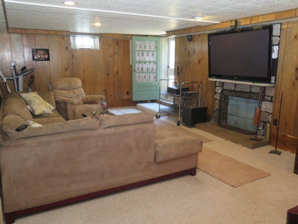 25 Paxton Road Spencer, MA 01562 - Photo 20 of 29 Gallery Image 20