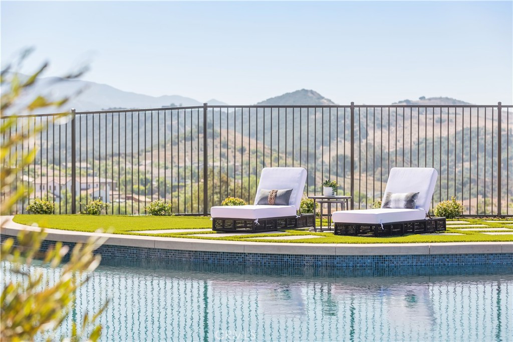 28770 Hidden Trail Silverado, CA 92676 - Photo 4 of 16