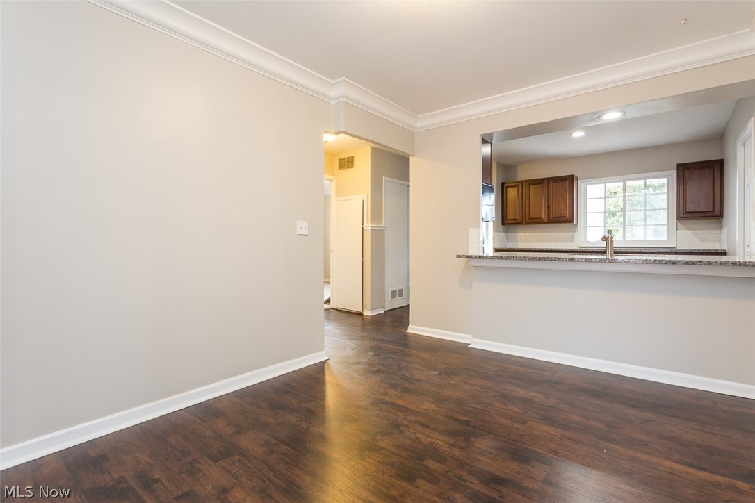 8701 Lynnhaven Road Parma Heights, OH 44130 - Photo 10 of 29