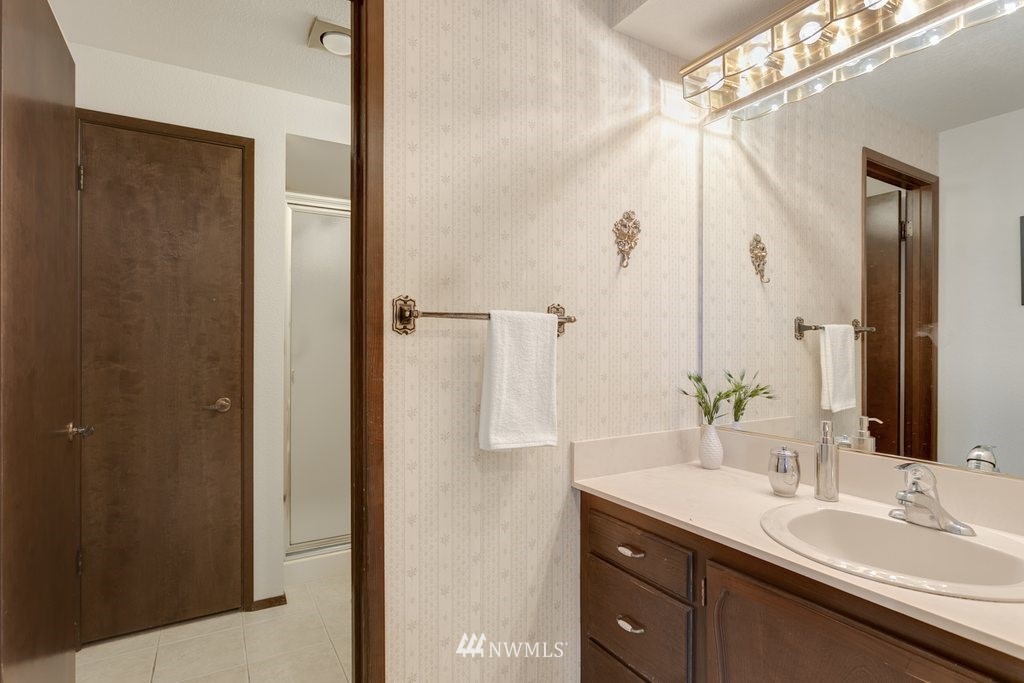 523 Maple Street, Unit 102 Edmonds, WA 98020 - Photo 21 of 25 Gallery Image 21