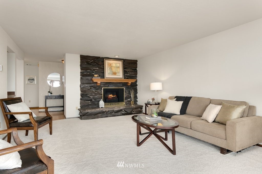 523 Maple Street, Unit 102 Edmonds, WA 98020 - Photo 8 of 25 Gallery Image 8