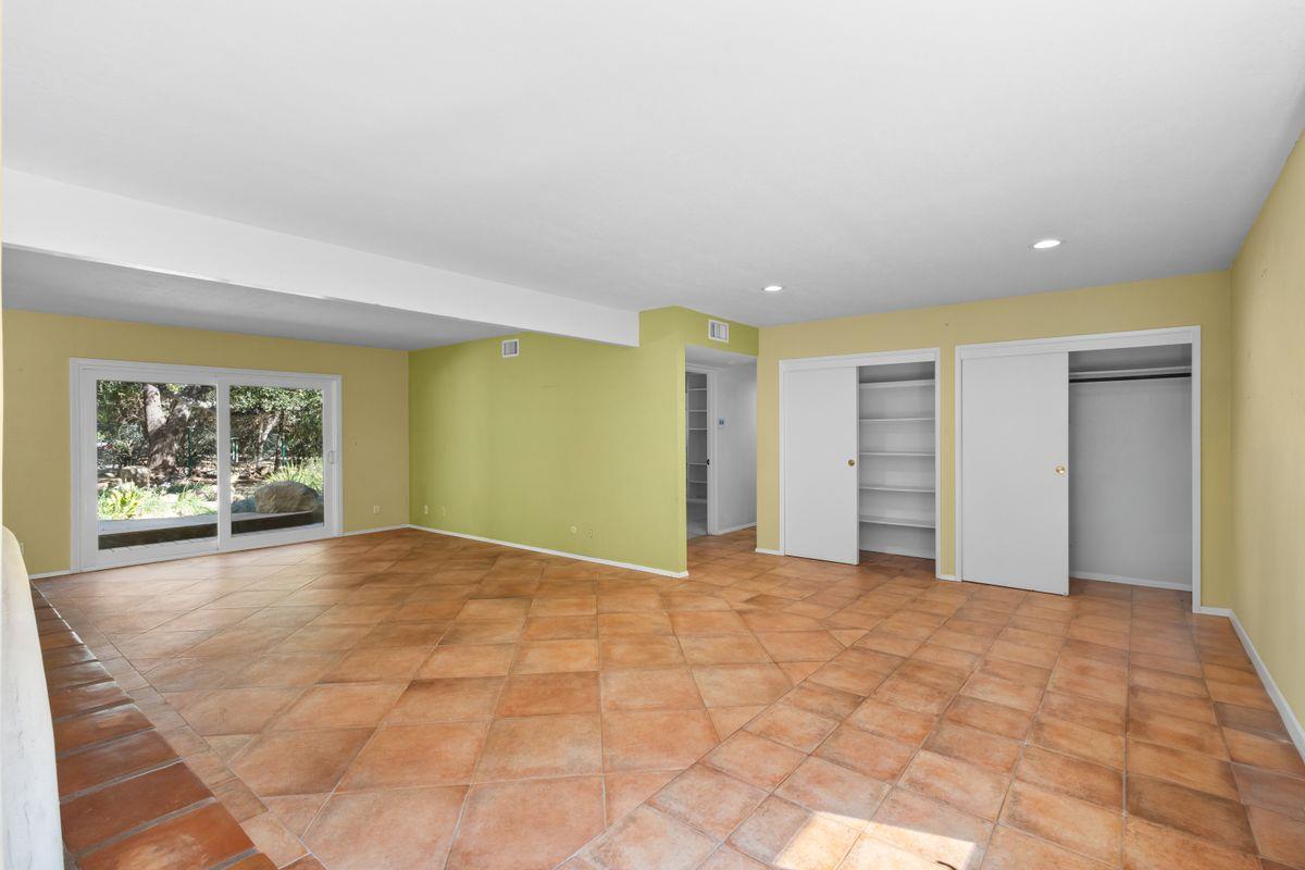 1230 Foothill Road Ojai, CA 93023 - Photo 6 of 27 Gallery Image 6
