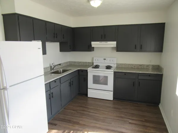 $995 | 2814 North Panama Avenue, Unit 7, Panama City, FL 32405