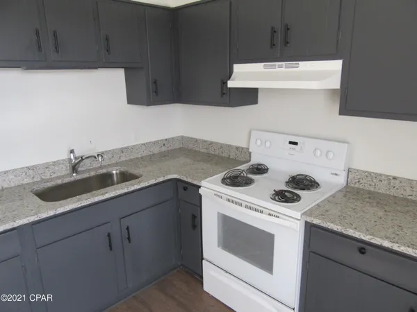 $995 | 2814 North Panama Avenue, Unit 7, Panama City, FL 32405