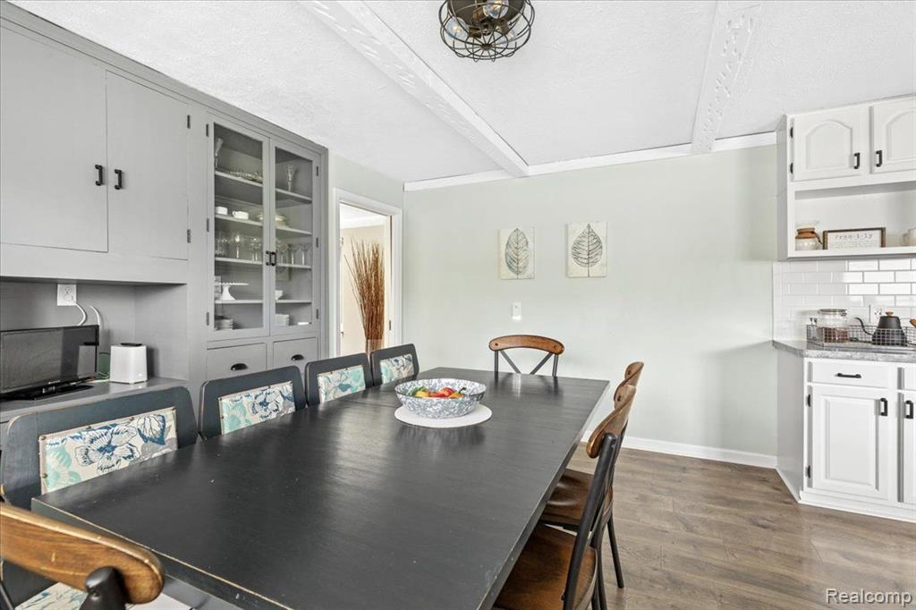 1933 John R Road Rochester Hills, MI 48307 - Photo 29 of 60