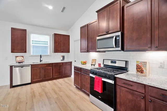 $1,895 | 209 Potomac River Street, Garner, NC 27529