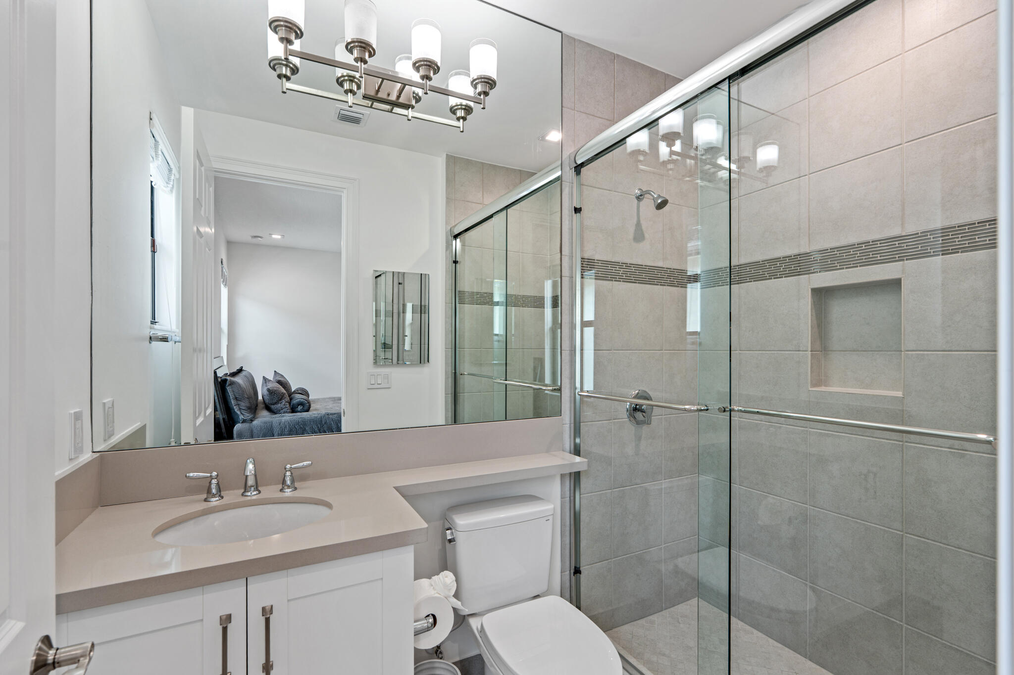 9086 Fiano Place Boca Raton, FL 33496 - Photo 43 of 62 Bathroom 5