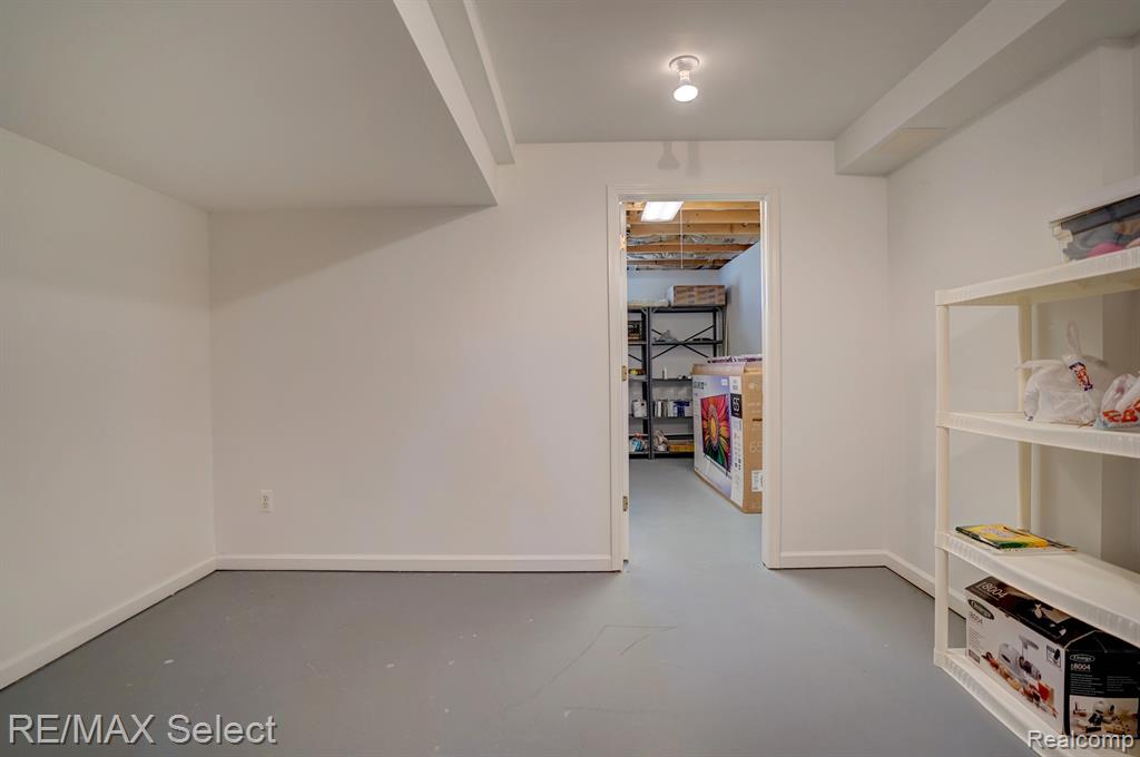 2174 Reid Road Grand Blanc, MI 48439 - Photo 45 of 50