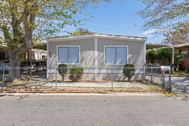 $175,000 | 43850 43850th Street East, Lancaster, CA 93535