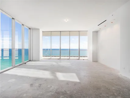 $6,995,000 | 18501 Collins Avenue, Unit 1501, Sunny Isles Beach, FL 33160