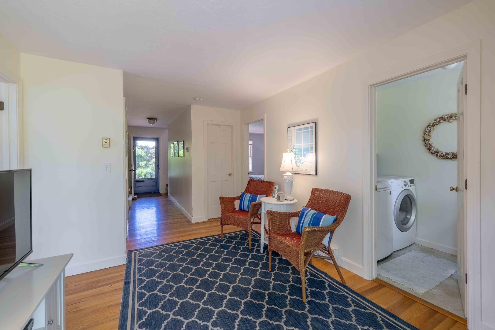 61 Monomoy Road Nantucket, MA 02554 - Photo 19 of 27