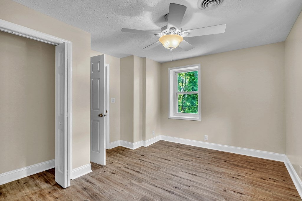 6701 Owens Road Radford, VA 24141 - Photo 20 of 41 Gallery Image 20
