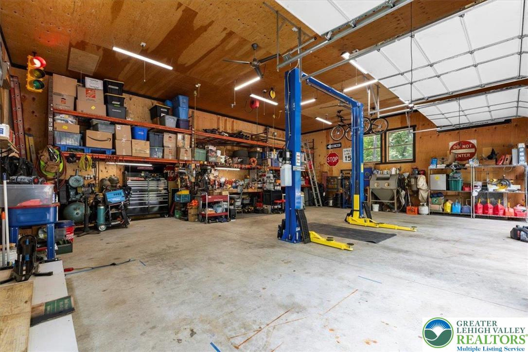 207 West Douglasville Road Nazareth, PA 18064 - Photo 22 of 73