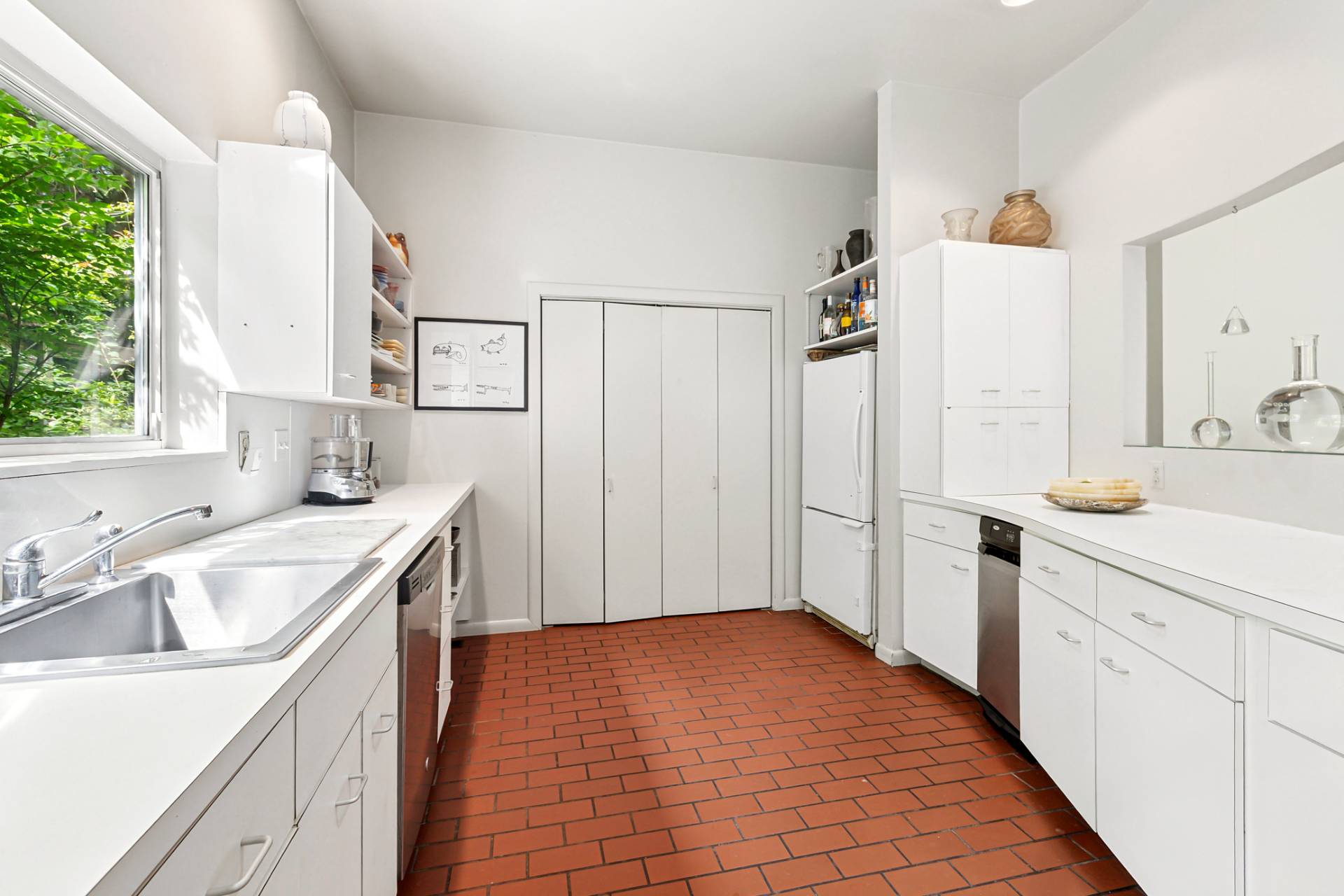 36 Edwards Hole Road East Hampton, NY 11937 - Photo 6 of 23 a bathroom with a sink a mirror and a shower